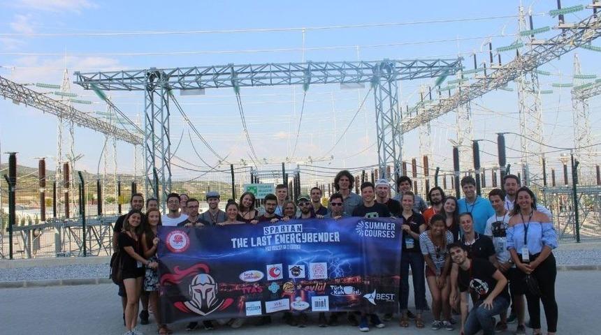 Isubü Ev Sahipliğinde ’yenilenebilir Enerji’ Konulu Yaz Kursu Tamamlandı