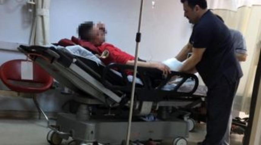 Sokak Ortasında G&uuml;peg&uuml;nd&uuml;z Silahlı Saldırı: 1 Yaralı