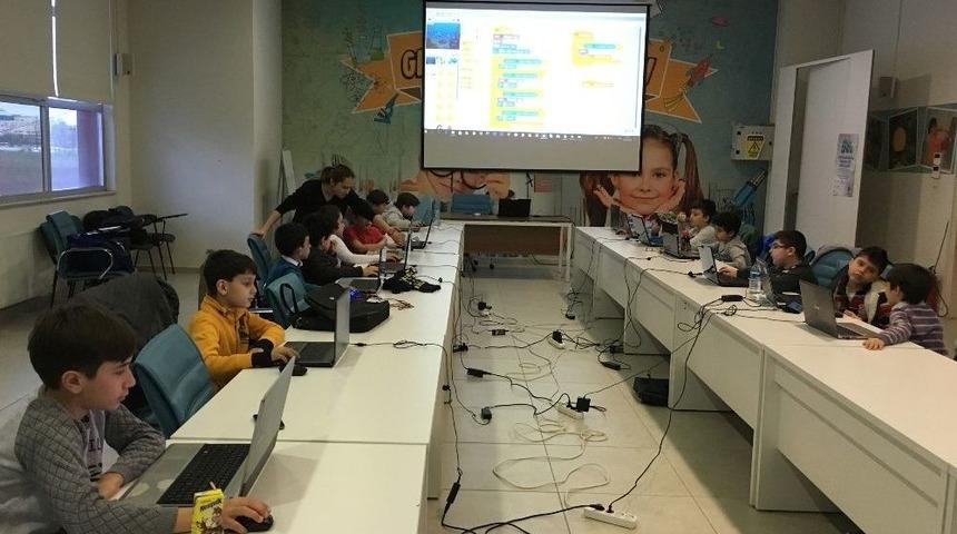 Geleceğin M&uuml;hendisleri Btm&rsquo;de Yetişiyor