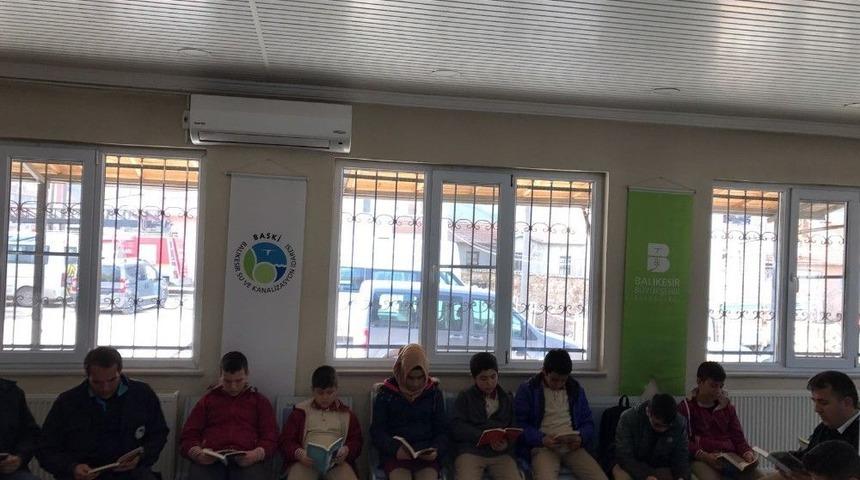 Balyalı &Ouml;ğrenciler Kitap Okumayı Sevdi