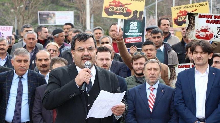Ak Parti&rsquo;li &Uuml;nek: "t&uuml;m Darbeleri Şiddetle Ve Nefretle Kınıyoruz"