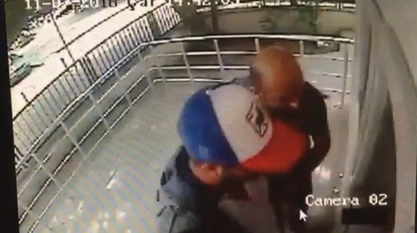 Atm Dolandırıcısını, Güvenlik Kamerası Ele Verdi