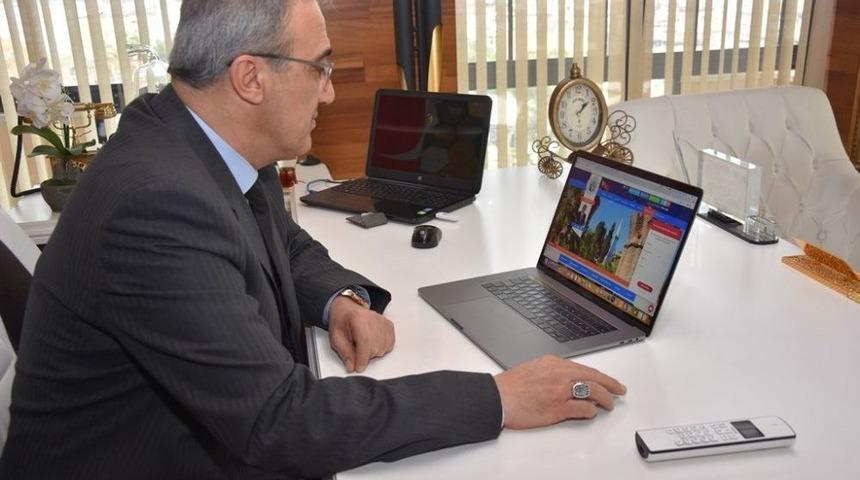 Vatandaş Alaşehir Belediyesine Bir Tık Kadar Yakın!