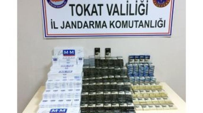 &Ccedil;anta Astarlarından Bin 213 Paket Ka&ccedil;ak Sigara &Ccedil;ıktı