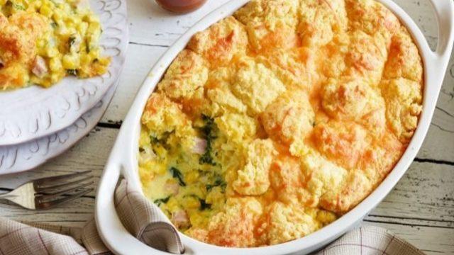 Lahana ve Jambonlu Güveçte Mısır Ekmeği