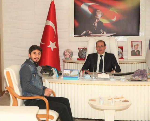 Bayburt &Uuml;niversitesi &Uuml;reten &Ouml;ğrenciler Yetiştirmeye Devam Ediyor 1