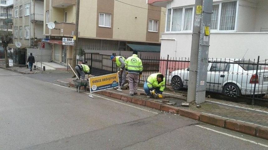 Gebze Belediyesi Kaldırım &Ccedil;alışmalarına Hız Verdi