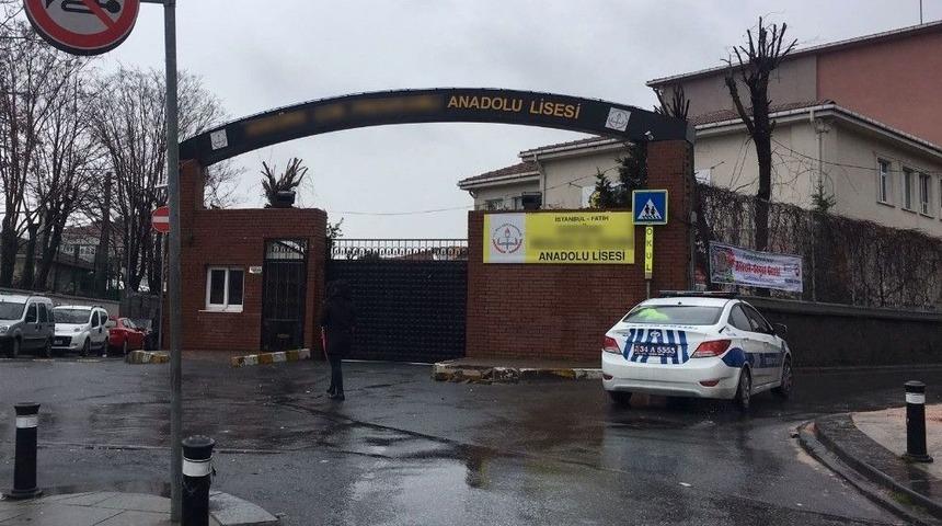 Fatih&rsquo;te &Ouml;ğretmene Taciz Dayağı