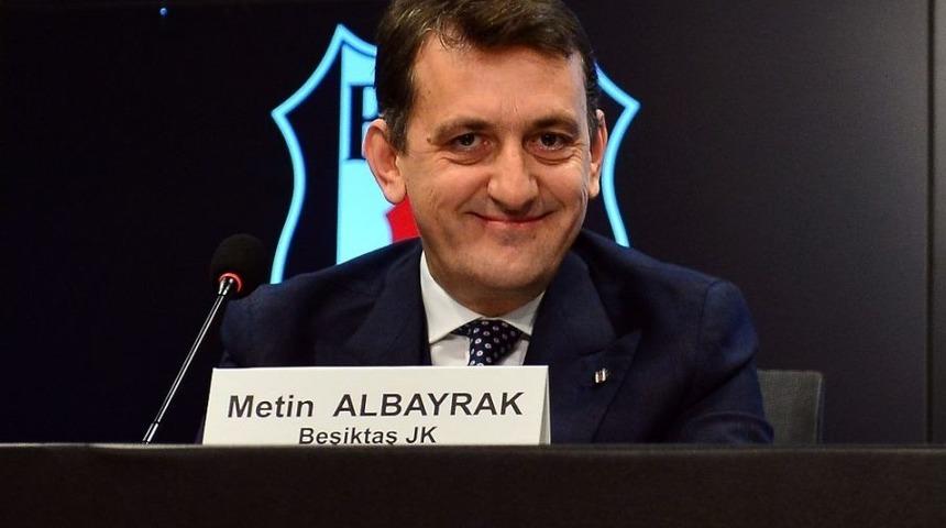 Beşiktaş O Şarkıyı &Ccedil;alan Anons&ccedil;uyu İşten &Ccedil;ıkardı