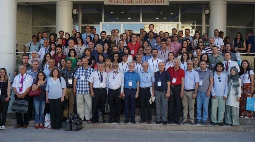 Manisa Cbü’de 16. Uluslararası Geometri Sempozyumu Düzenlendi