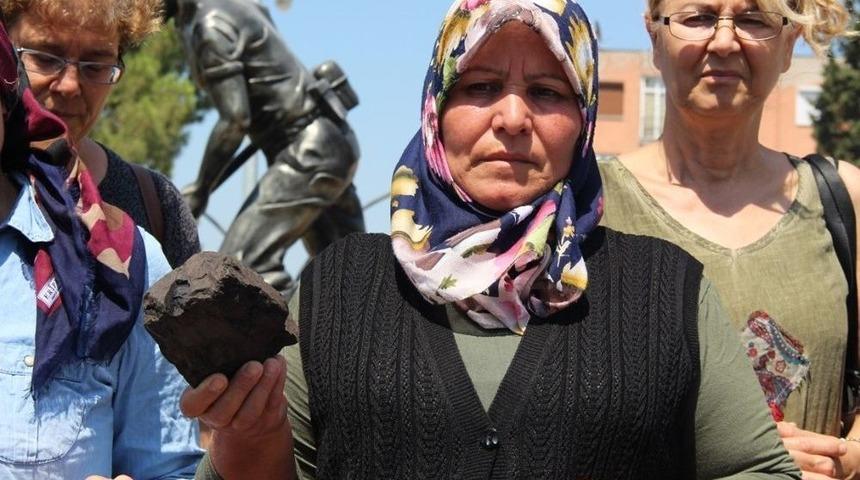 Bir Par&ccedil;a K&ouml;m&uuml;rle Hsk &Ouml;n&uuml;ne Adalet Aramaya Gittiler