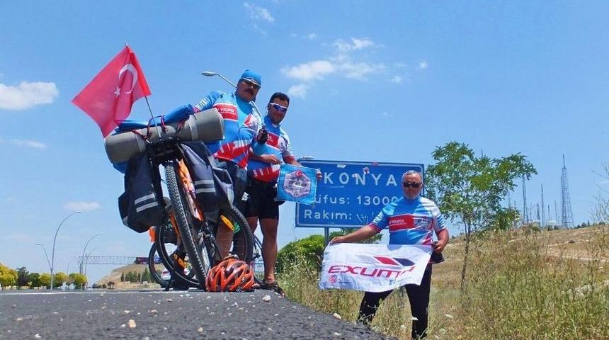 S&ouml;keli Bisiklet&ccedil;iler &Ccedil;ocuklar İ&ccedil;in 900 Kilometre Pedal &Ccedil;evirdi