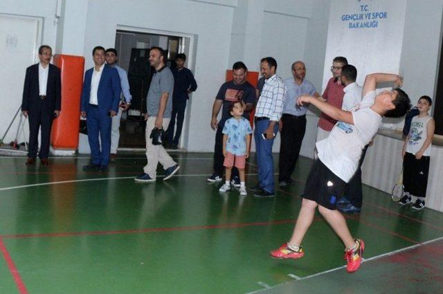 Spor İl Müdürü Öztürk Ve İl Müftüsü Cihan Yaz Okulu Sporcularıyla Buluştu