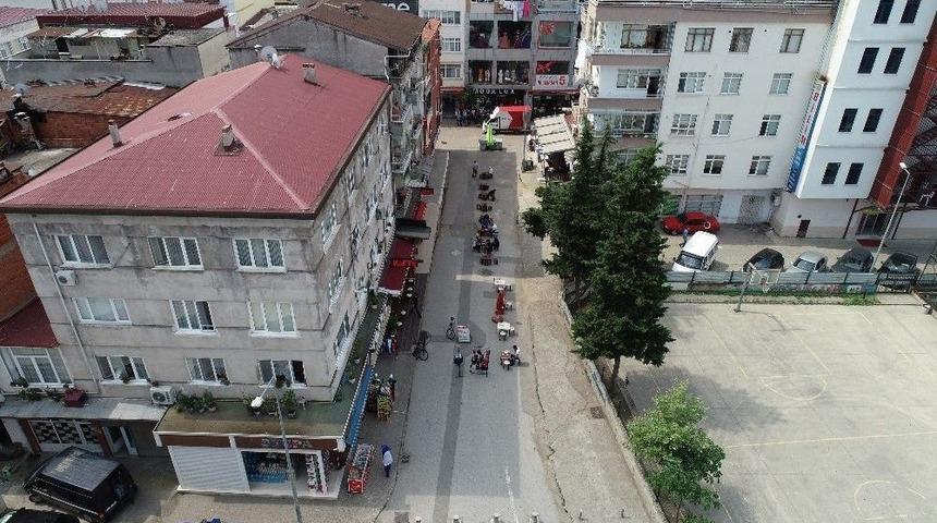 Yeni Mahalle&rsquo;nin Sokakları Modern G&ouml;r&uuml;n&uuml;me Kavuşuyor