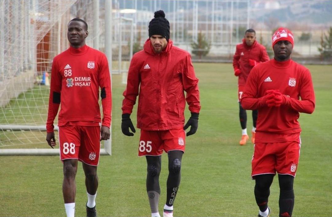 Aybaba: "takımlar Bizim İ&ccedil;in &Ouml;nlemler Alıyor"