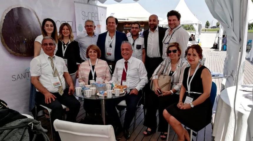 Atat&uuml;rk &Uuml;niversitesinin Paydaşı Olduğu &ldquo;avrasya Doğal Beslenme Ve Sağlıklı Yaşam Zirvesi&rdquo;