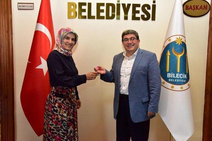 Sultaneli Osmanlı Sokağı’ndaki Dükkanların Anahtarlarını Teslim Edildi G5