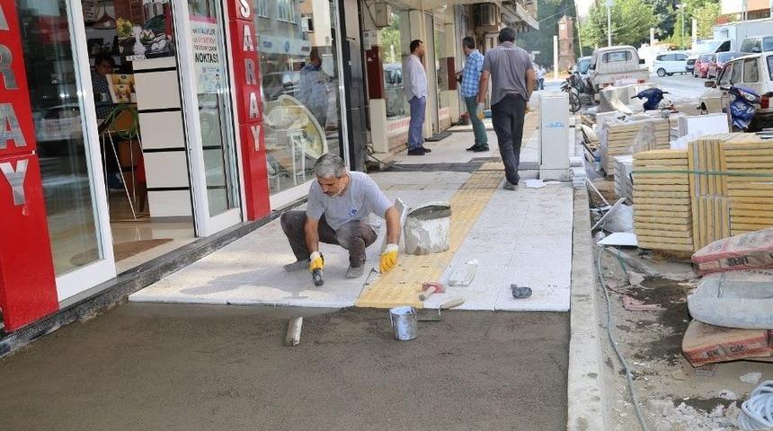 Turgutlu’da Kaldırımlara Estetik Dokunuş