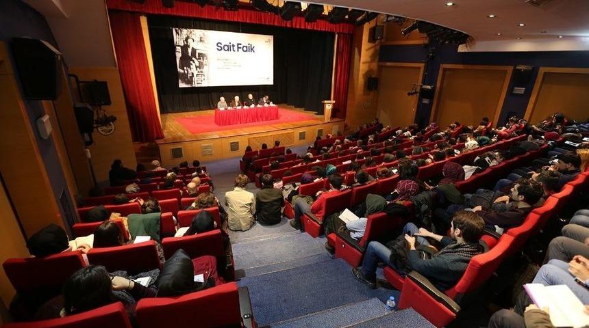 Yazar Necati Mert: "biyografiler Yazarların Hayatına Yolculuktur"