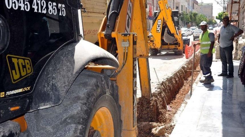 Ak&ccedil;akale&rsquo;de 6 Kilometrelik Elektrik Hattı Yer Altına Alınıyor