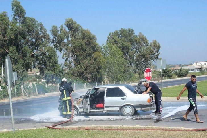 Manavgat’ta Otomobil Yangını