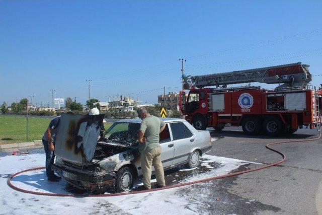 Manavgat’ta Otomobil Yangını