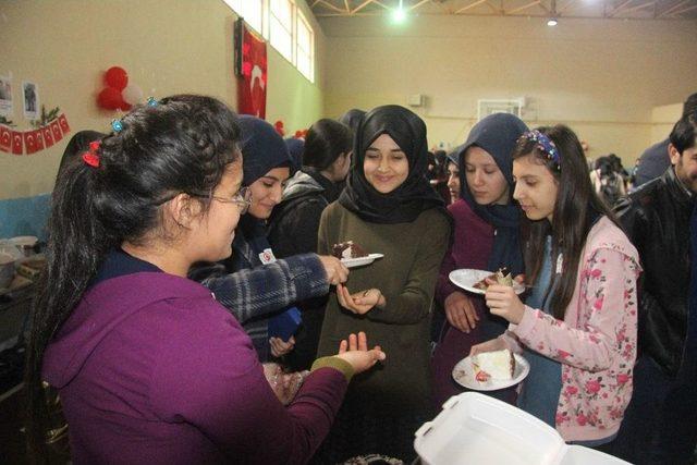 İmam Hatip Lisesinden Mehmetçiğe Destek