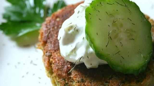 Salatalık Soslu Falafel