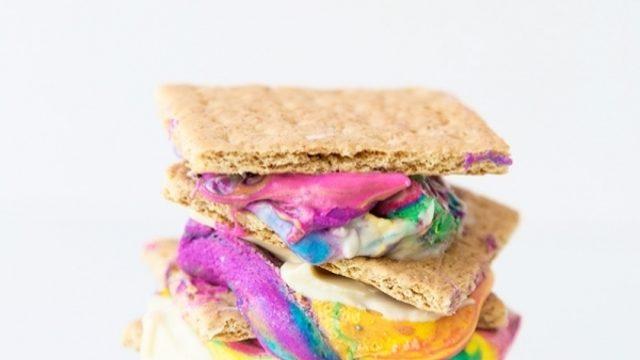 Rengarenk Marshmallow