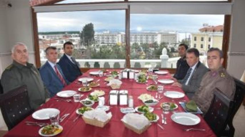 Edremit&rsquo;in G&uuml;venliği İ&ccedil;in Toplandılar