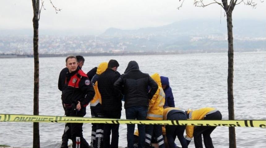 İzmit K&ouml;rfez&rsquo;inde Kadın Cesedi Bulundu
