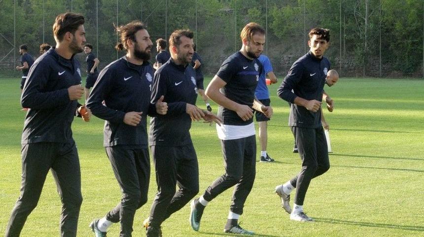 Adana Demirspor’da Yeni Sezonun İlk Antrenmanı