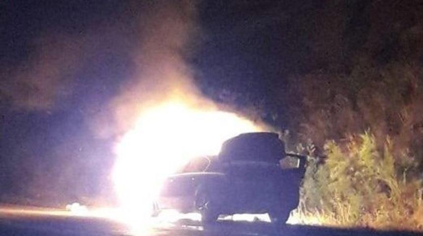 Kaymakam Ve Koruması Yanan Ara&ccedil;tan Son Anda Kurtuldu