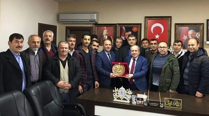 Taşeron İş&ccedil;ilerden Karadağ&rsquo;a Osmanlı Tuğrası