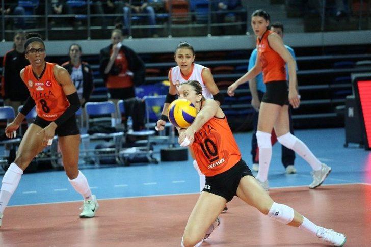 Eczacıbaşı Vitra, Yarı Finalde G1