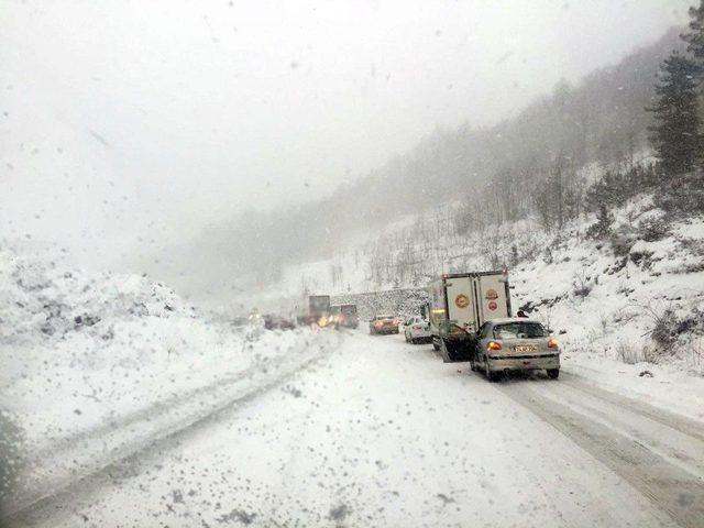 Zonguldak Beyaza Büründü