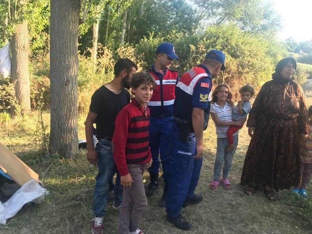 Jandarma &Ccedil;ocuk Ka&ccedil;ırmalarına Karşı Vatandaşları Uyardı
