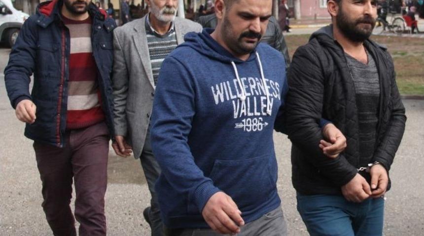 Pkk&rsquo;lılar S&ouml;zde Mahkeme Kurup İşkence Yaptıkları Pkk&rsquo;lıyı S&uuml;rg&uuml;ne G&ouml;nderdi