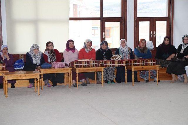 Gölbaşılı Annelere “stres Yönetimi” Semineri Verildi