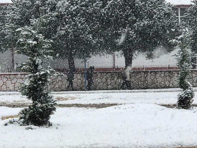 Akçakoca’da Kar Yağışı Eğitimi Etkilemedi