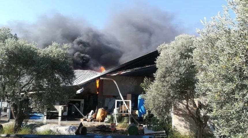 Tekstil Fabrikasında B&uuml;y&uuml;k Yangın