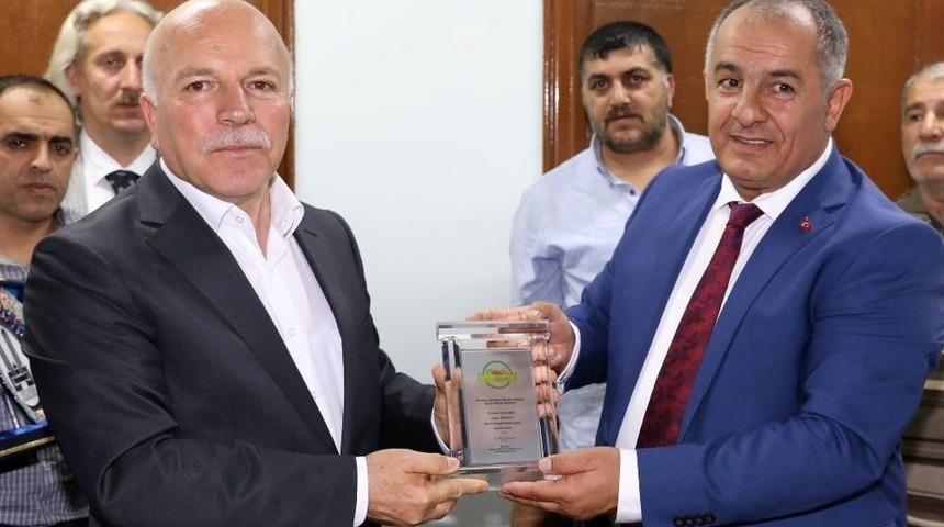 Sebze Ve Meyve Hali Esnafından Başkan Sekmen&rsquo;e Teşekk&uuml;r