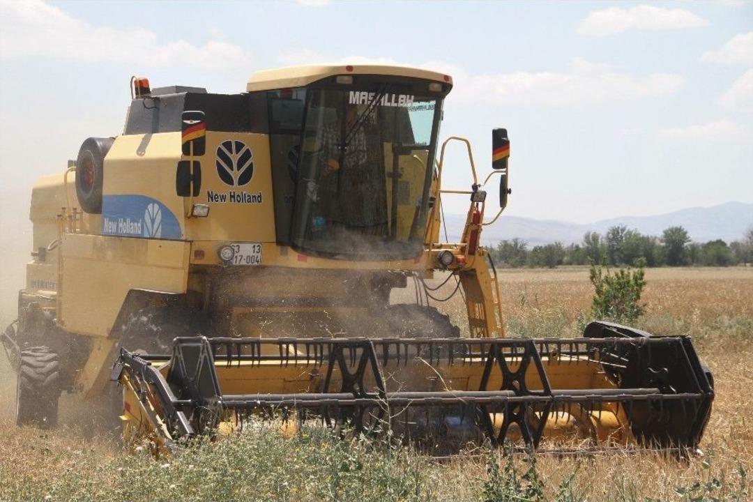 Elazığ&rsquo;da 1 Milyon Dekar Alanda Hububat Hasadı