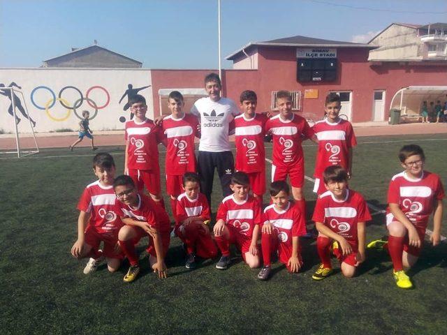 Simav’da Küçükler Futbol Turnuvası