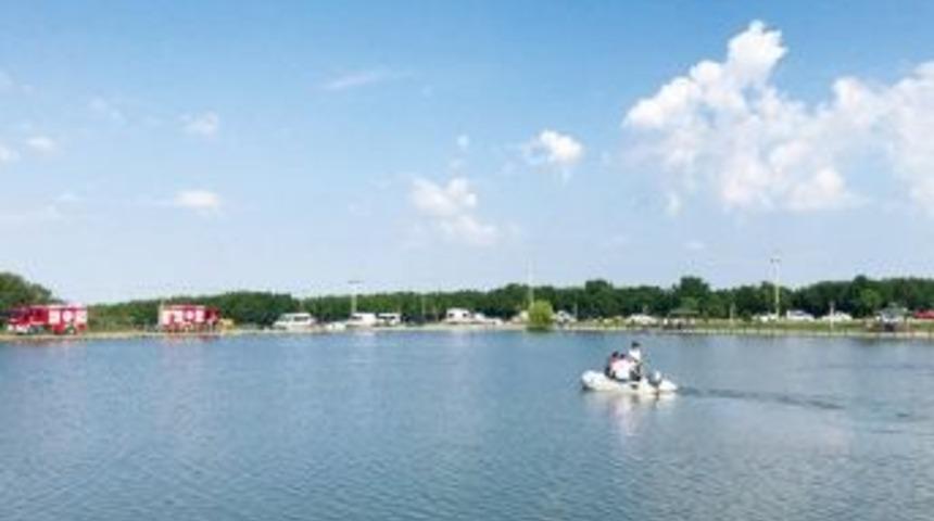 İddia Üzerine Göle Giren Genç Bir Daha Çıkamadı