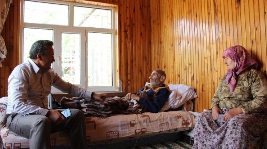 Başkan Tutal Hasta Ve Yaşlı Ziyaretlerine Devam Ediyor