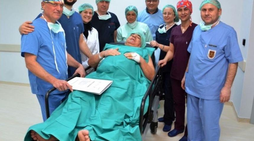 Lapseki Devlet Hastanesinde İlk Ameliyat Yapıldı