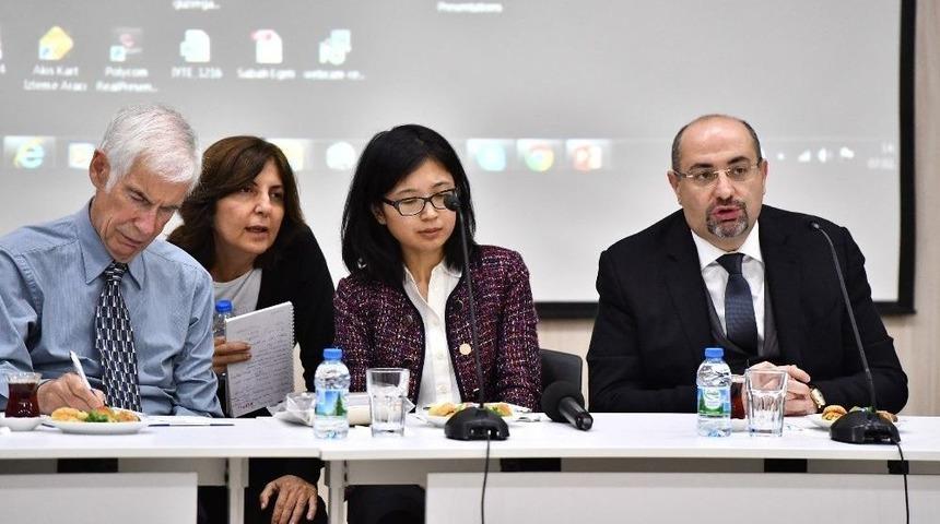 D&uuml;nya Bankası Yetkililerinden &ldquo;&ouml;nc&uuml; Ve Lider Kent İzmir&rdquo; &Ouml;vg&uuml;s&uuml;