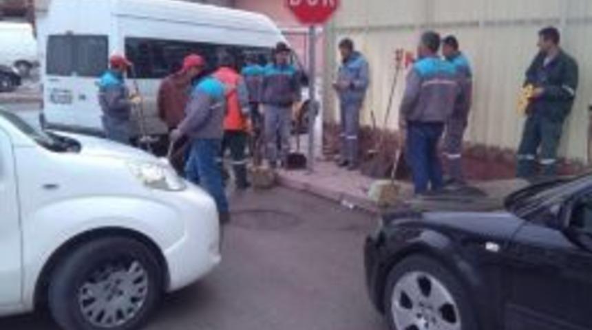 Niğde Belediyesi Temizlik Ekipleri Mahallelerde