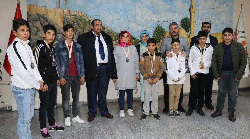 Şanlıurfalı Sporcular Altın Madalyalarla Kente D&ouml;nd&uuml;